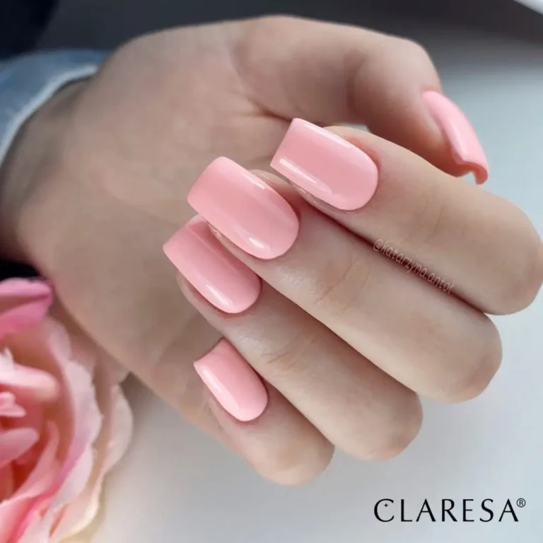 delikatny-manicure-hybrydowy delikatny-manicure-hybrydowy